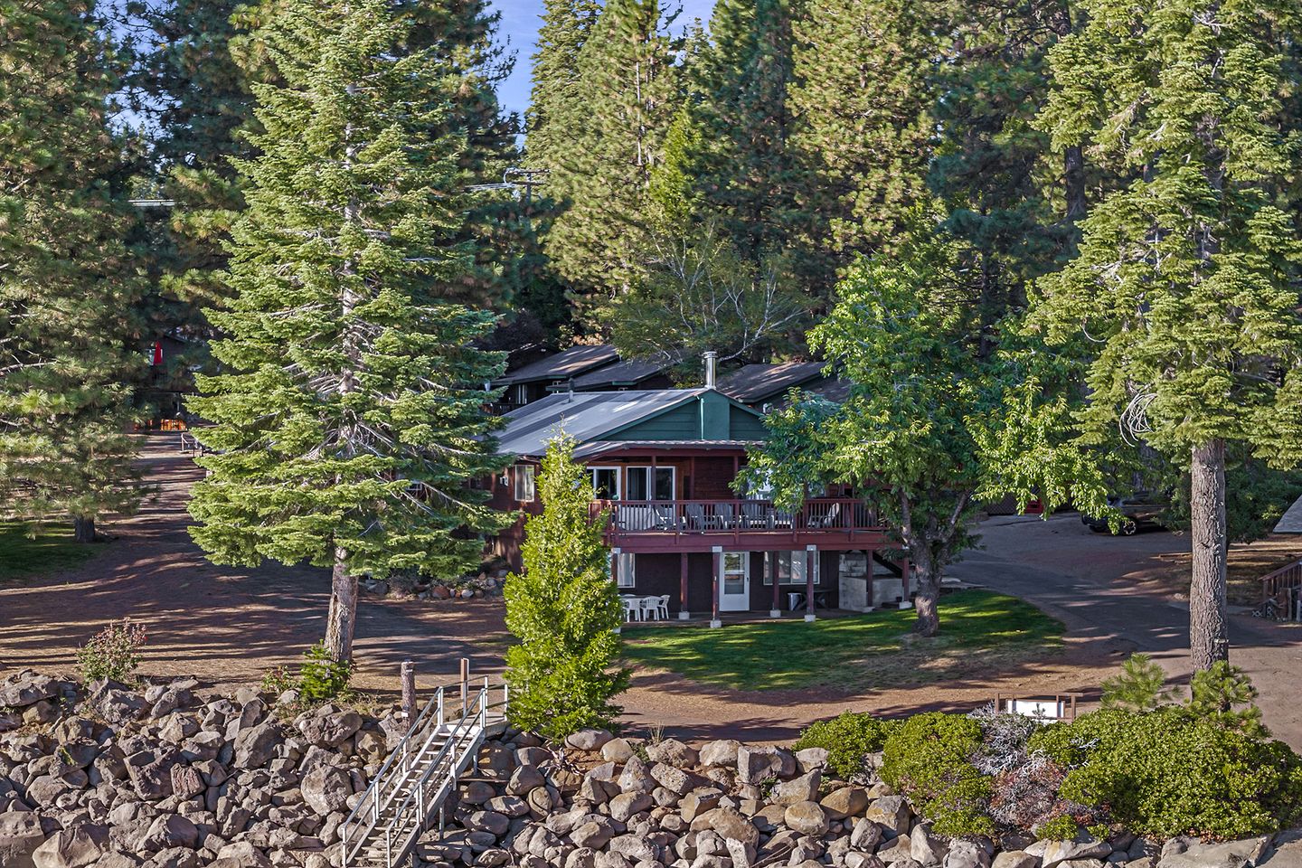 Cabins (United States of America, Lake Almanor, California)