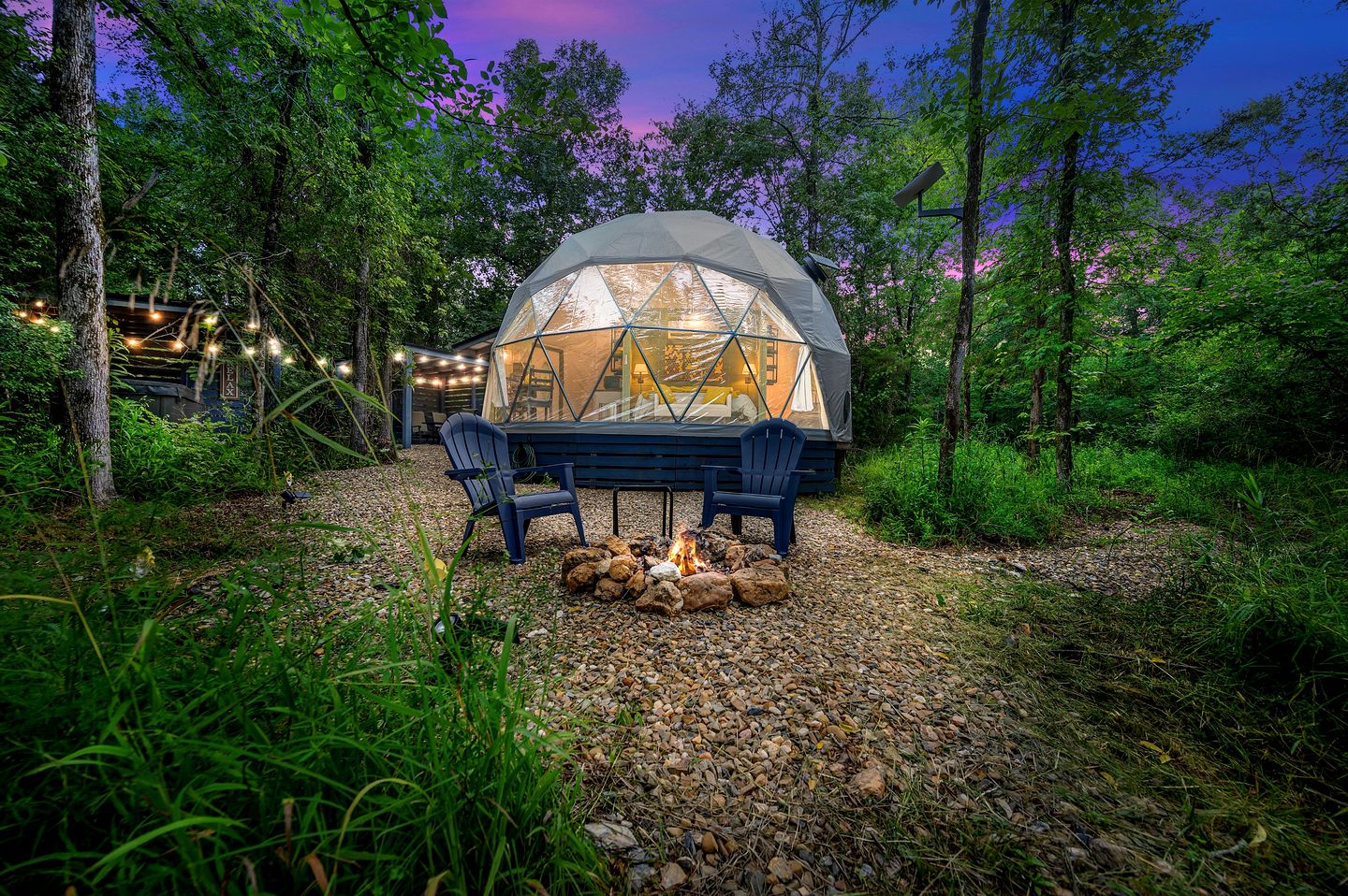 Gorgeous Secluded Dome with Hot-tub in Broken Bow, Oklahoma