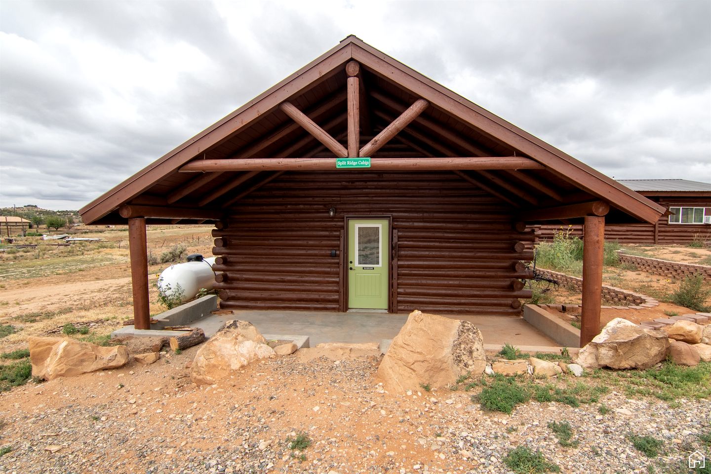 Gorgeous Wooden Rustic Cabin in Blanding, Utah