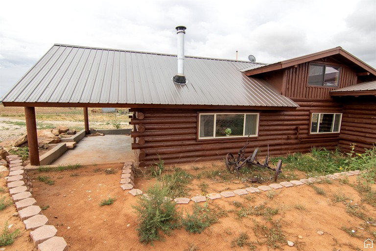 Cabins (United States of America, Blanding, Utah)