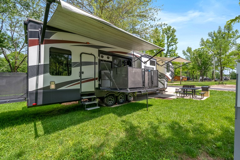 Caravans (United States of America, Branson, Missouri)