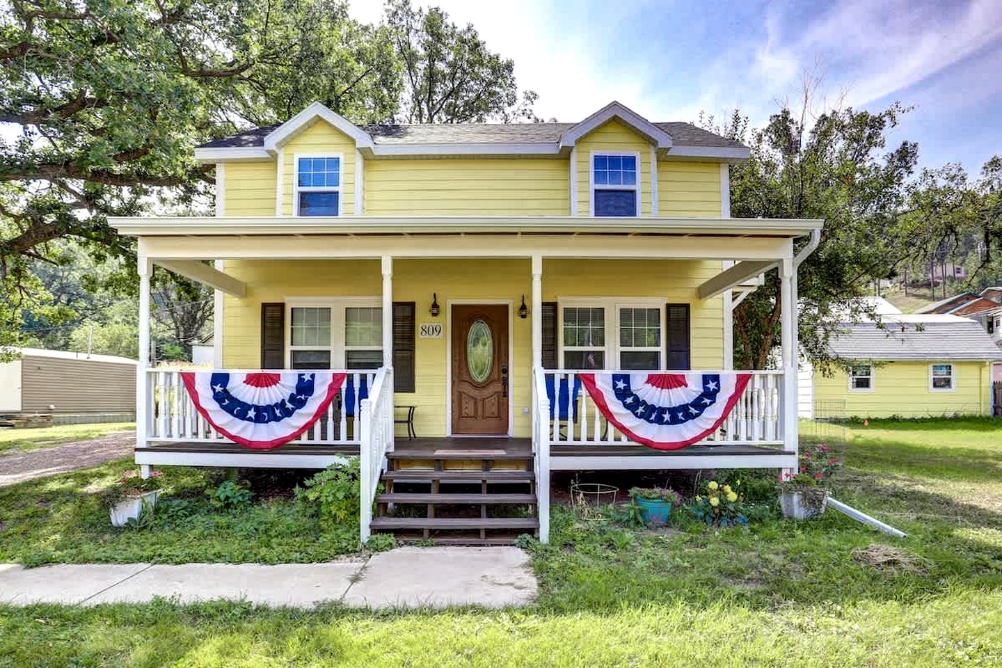 Enchanting Historic Cabin Retreat near Mount Rushmore in South Dakota