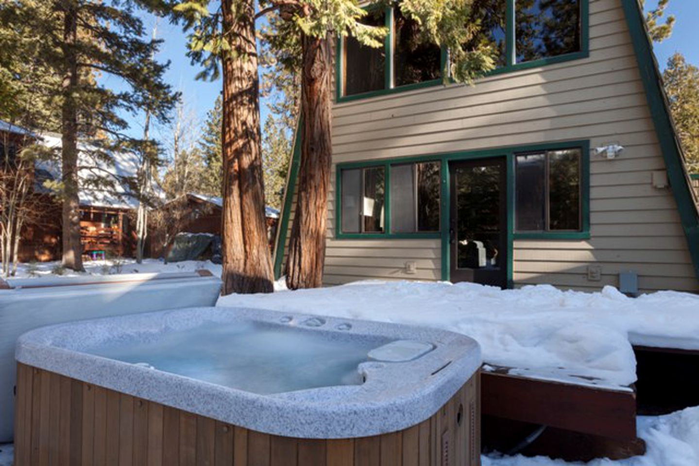 Cabins (Tahoe City, California, United States)
