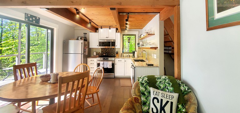Floating Homes (United States of America, Killington, Vermont)