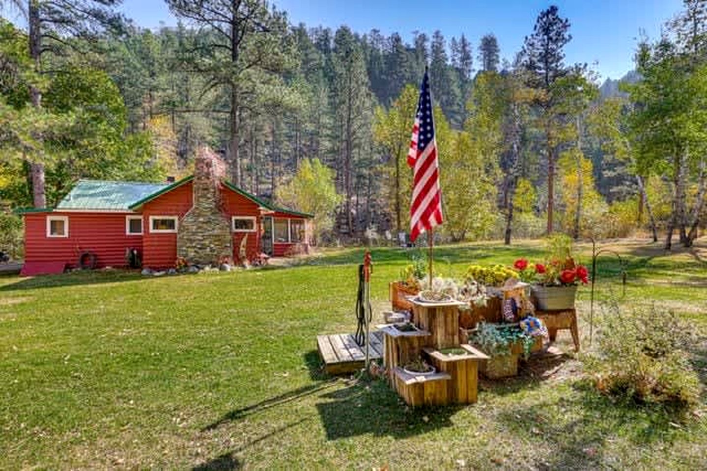 Enchanting Historic Cabin Haven near Black Hills Mountain in South Dakota