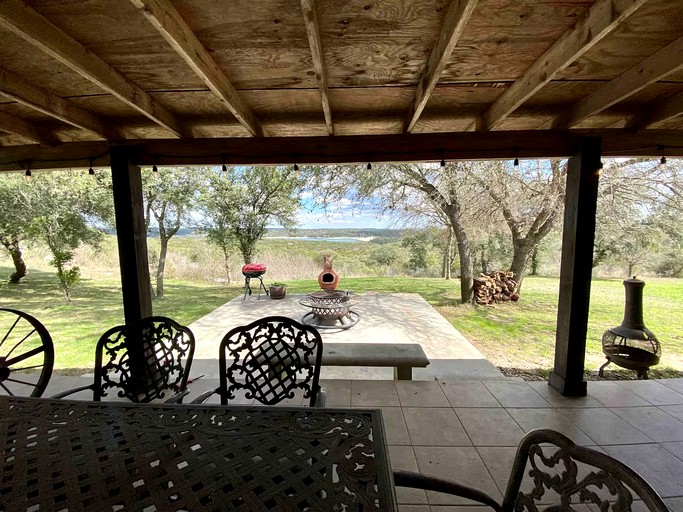 Cabins (United States of America, Mico, Texas)
