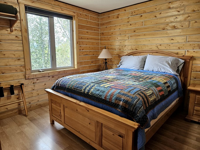 Log Cabins (United States of America, McCarthy, Alaska)