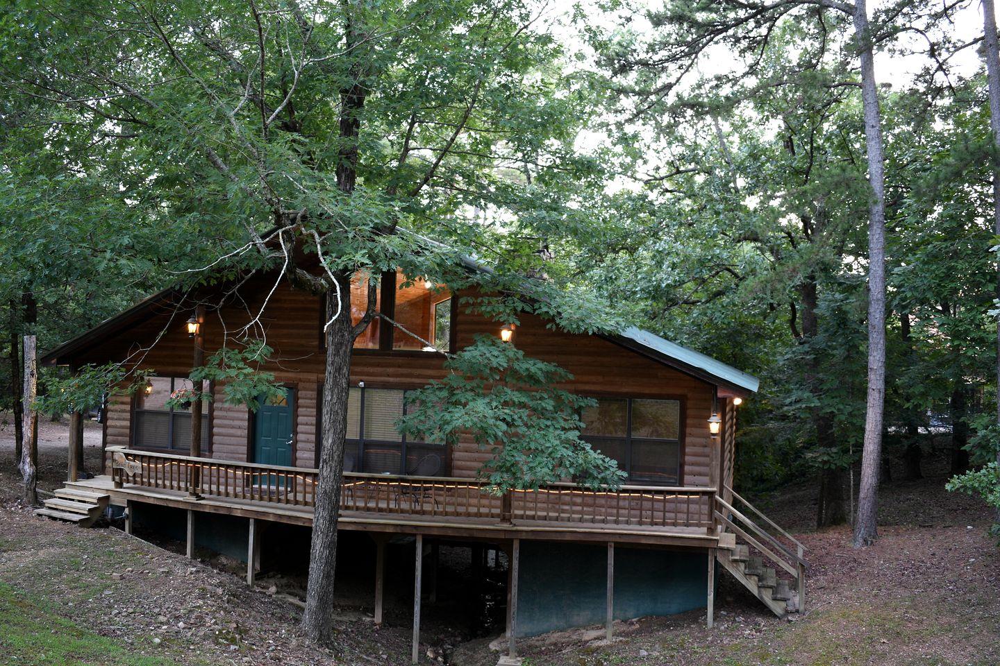 Fully Furnished Cabin with Fire Pit Perfect for Small Groups in Oklahoma