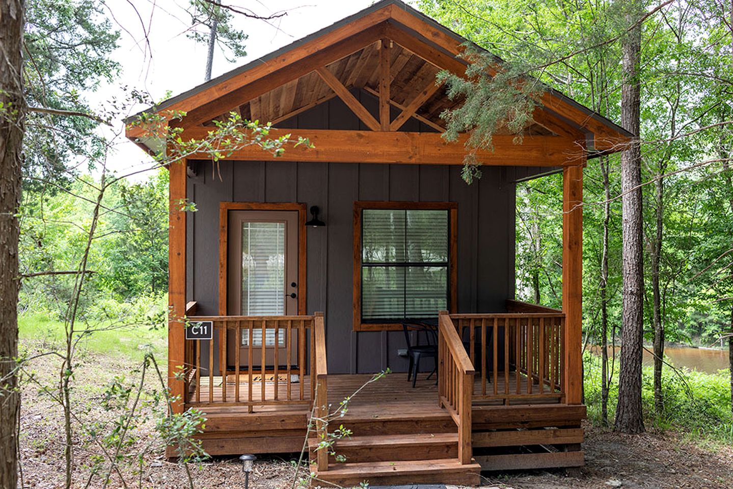 Waterfront Cabin Ideal for a Little Getaway in Livingston, Texas
