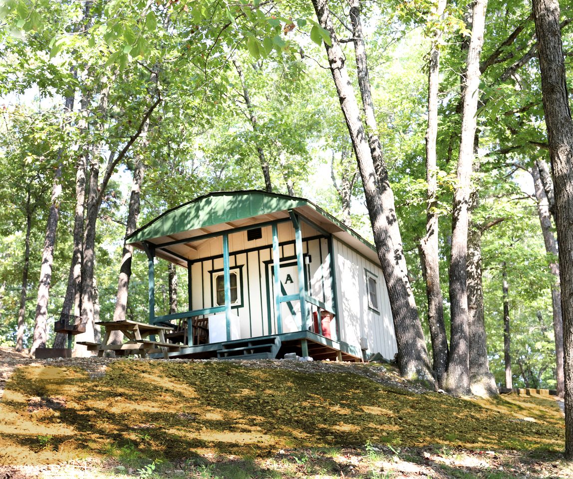 Small Glamping Cabin with Pool Access in the Ozark Mountains near Marvel Cave