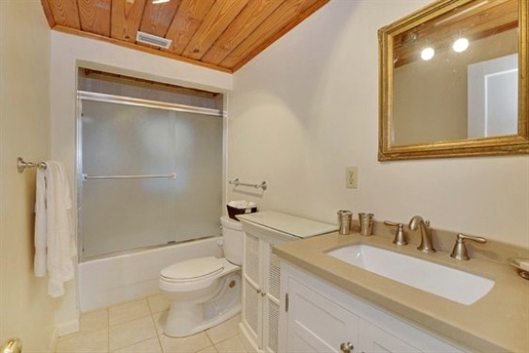 Nature Lodges (Indian Rocks Beach, Florida, United States)