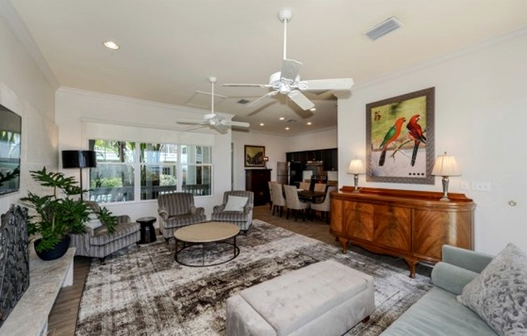 Cottages (Indian Rocks Beach, Florida, United States)