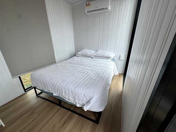 Vacation Rentals (Australia, --, --)