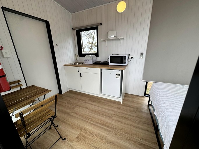 Vacation Rentals (Australia, --, --)
