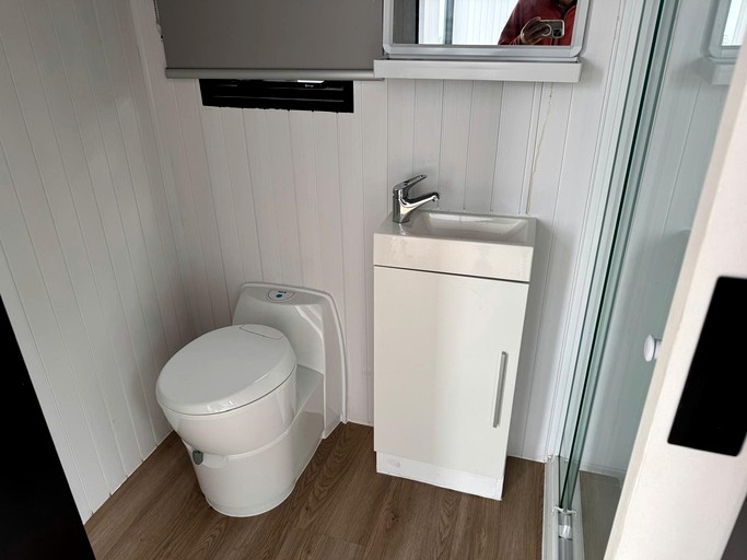 Vacation Rentals (Australia, --, --)