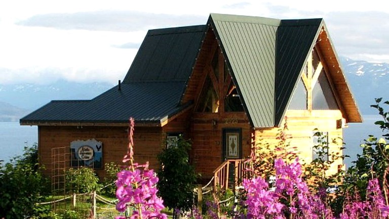 Log Cabins (Homer, Alaska, United States)