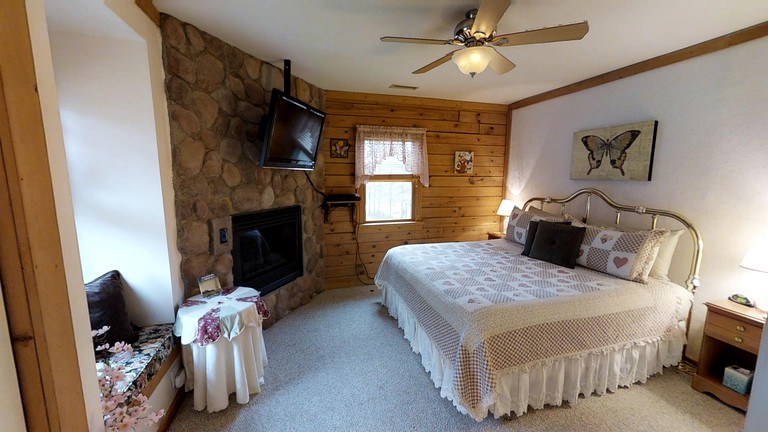 Nature Lodges (Arrington, Virginia, United States)