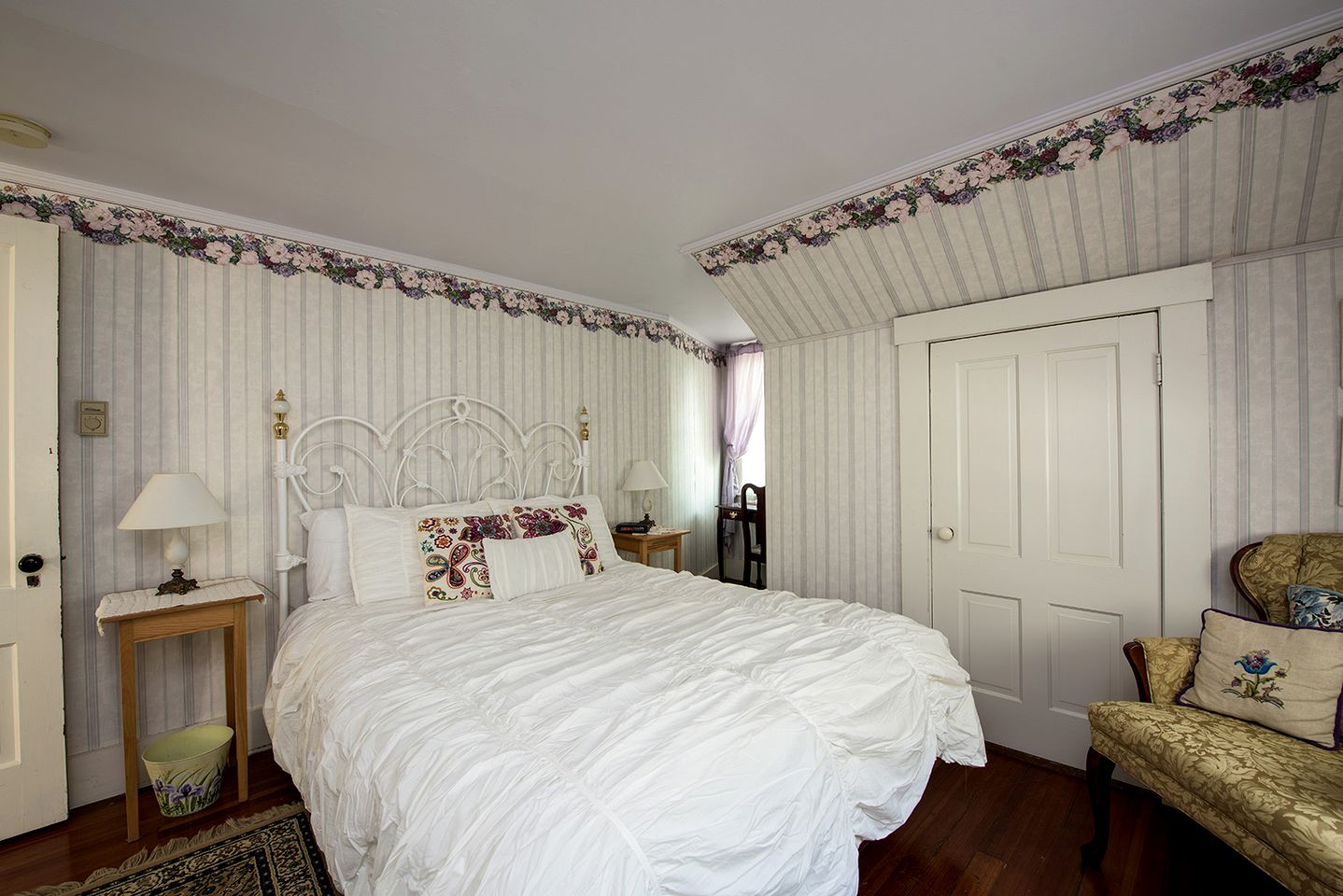 Nature Lodges (Harrisville, New Hampshire, United States)