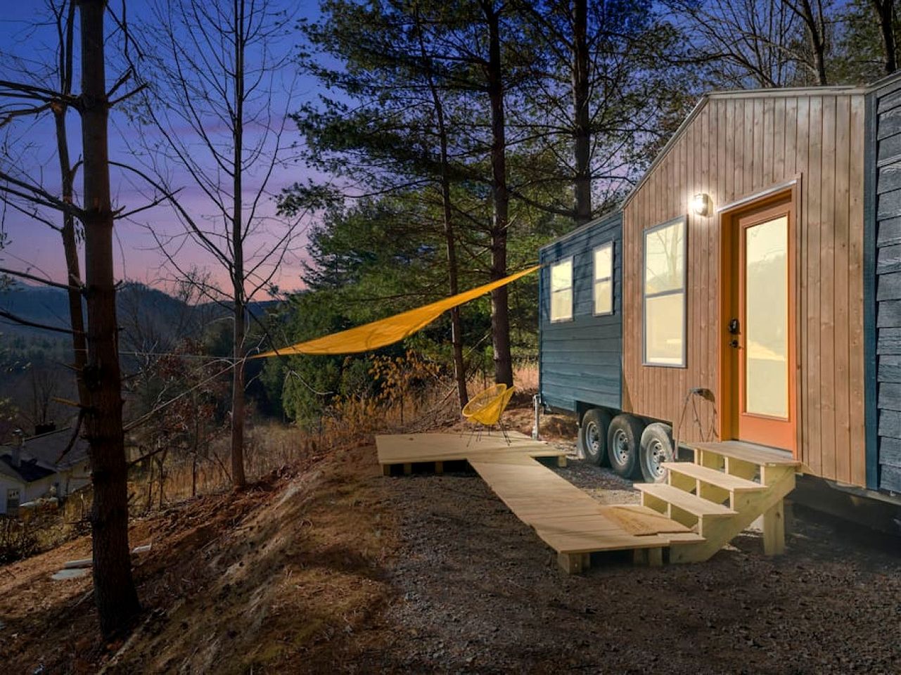 Amazing Tiny House with Great Forest Sights in Burnsville, North Carolina