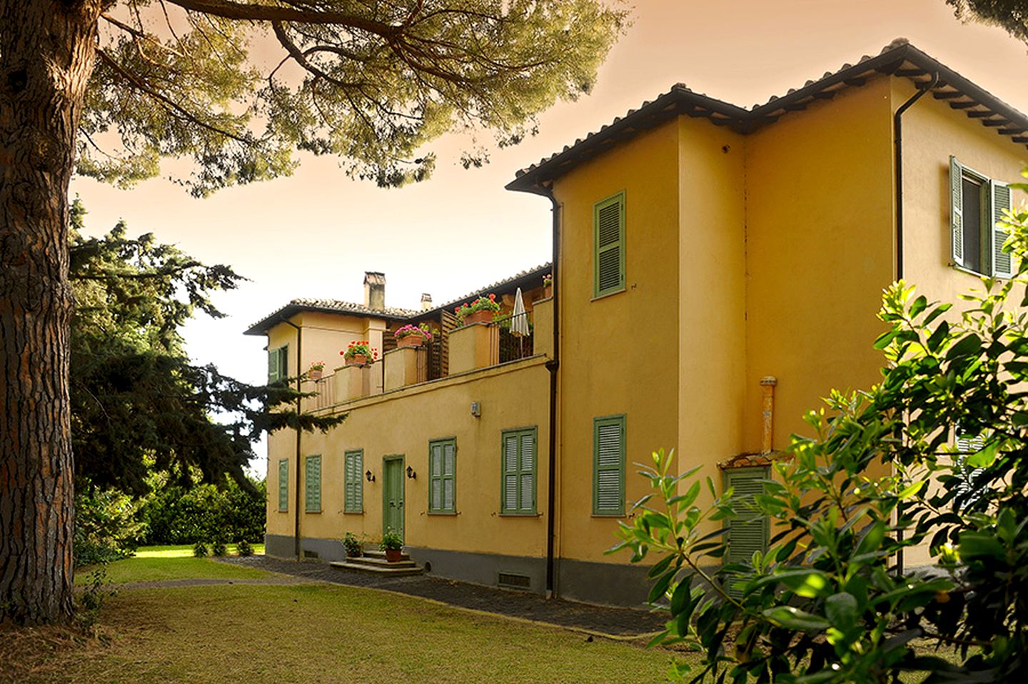 Villas (Viterbo, Tuscany, Italy)