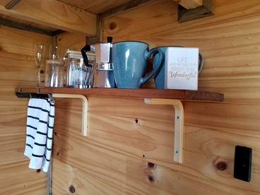Tiny Houses (Australia, Victoria, Grassmere)