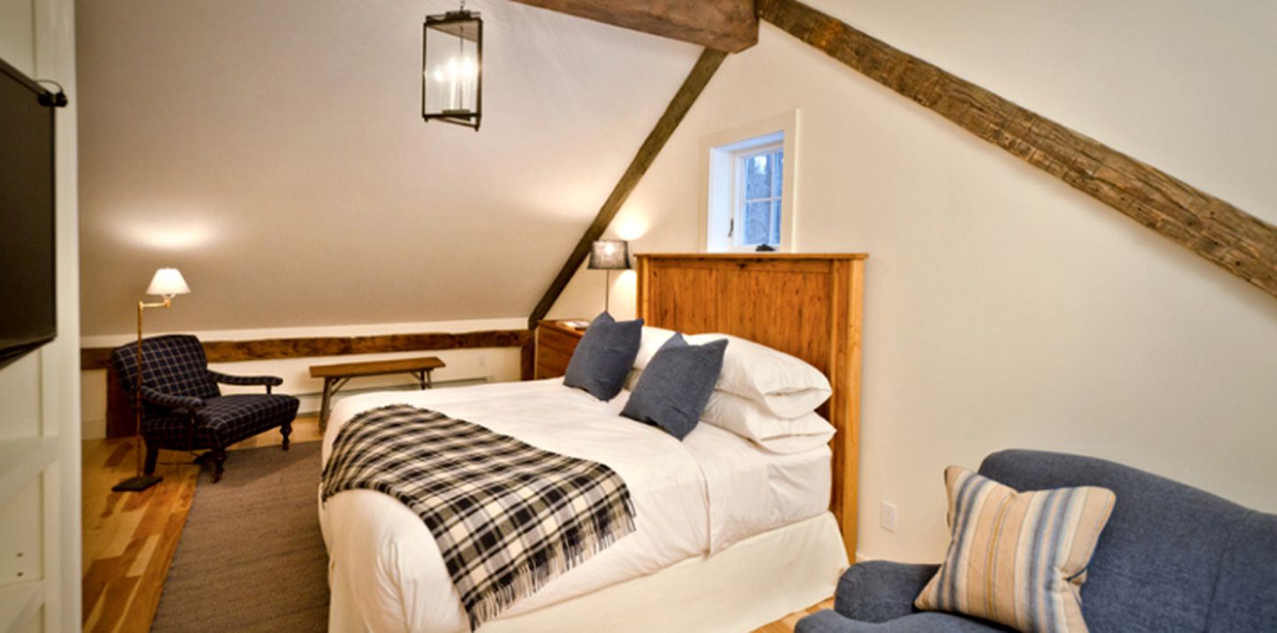 Nature Lodges (Sunderland, Vermont, United States)