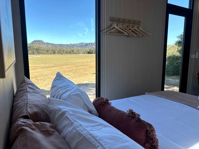 Vacation Rentals (Australia, --, --)