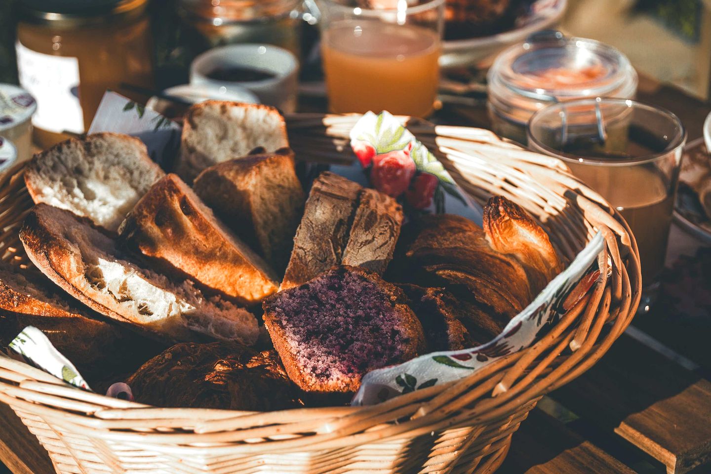 Breathtaking Panoramic Eco-Home with Solar Power near Volcanoes of Auvergne, Charbonnières-les-Vieilles, France