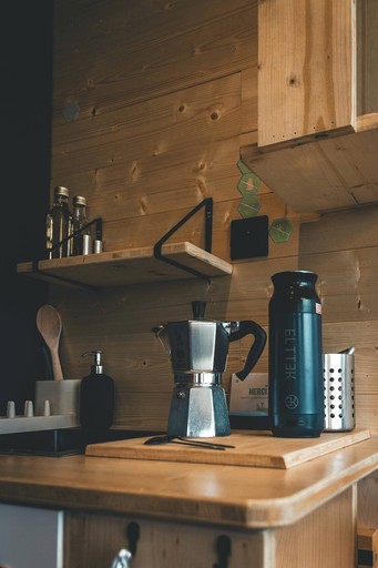 Vacation Rentals (France, Charbonnières-les-Vieilles, Auvergne-Rhône-Alpes)