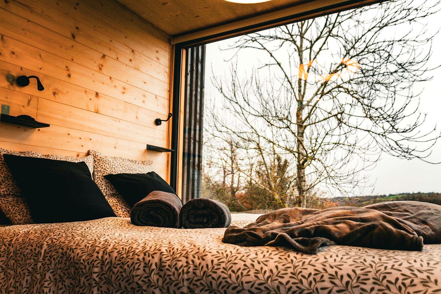 Breathtaking Panoramic Eco-Home with Solar Power near Volcanoes of Auvergne, Charbonnières-les-Vieilles, France