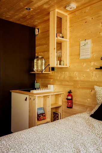 Vacation Rentals (France, Charbonnières-les-Vieilles, Auvergne-Rhône-Alpes)