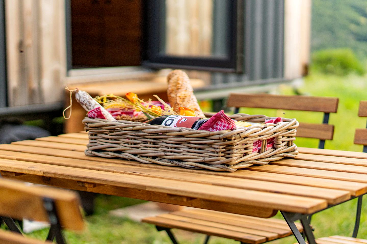 Charming Eco-Friendly Nature Home with Horseback Rides near Chaîne des Puys, Châtel-Guyon, Auvergne-Rhône-Alpes