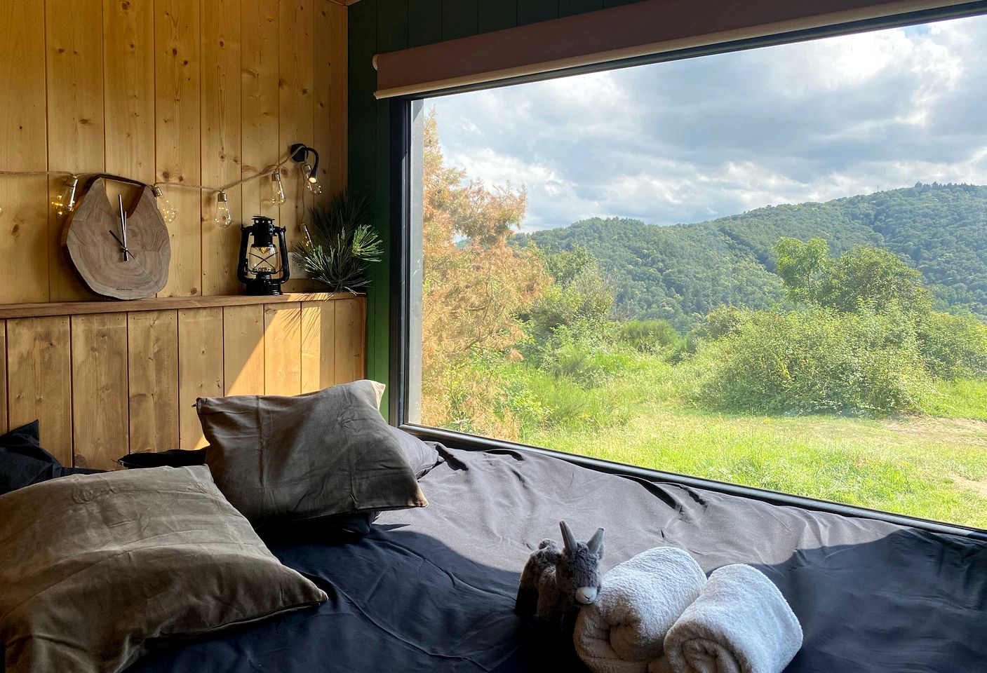 Charming Eco-Friendly Nature Home with Horseback Rides near Chaîne des Puys, Châtel-Guyon, Auvergne-Rhône-Alpes