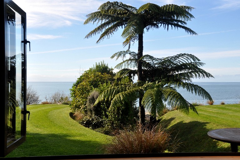 Elegant Beachfront Rental for Couples near Golden Bay, New Zealand | Cottages (Takaka, South Island, New Zealand)
