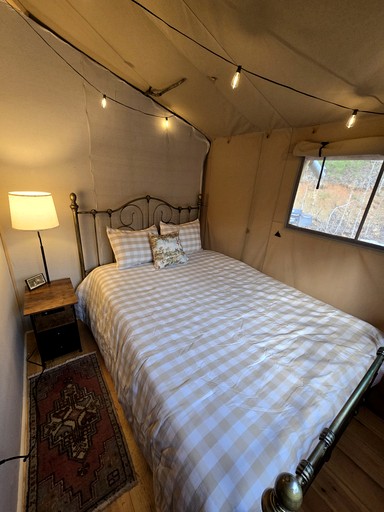 Yurts (United States of America, Trenton, Georgia)