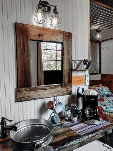 Barns (United States of America, Lebanon, Tennessee)