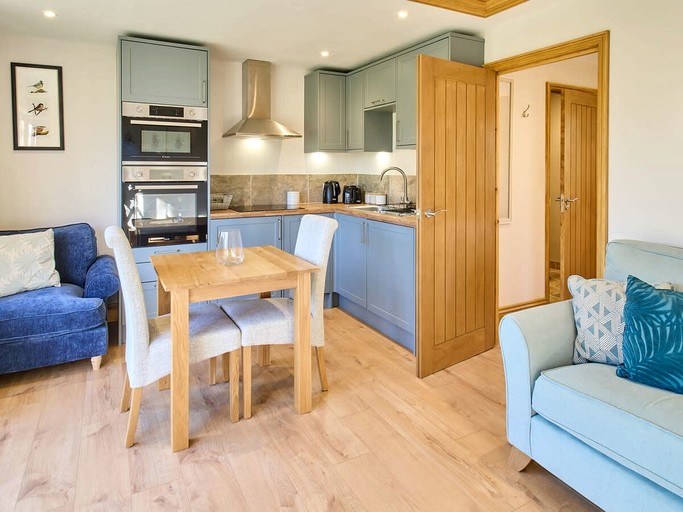 Vacation Rentals (United Kingdom, --, England)