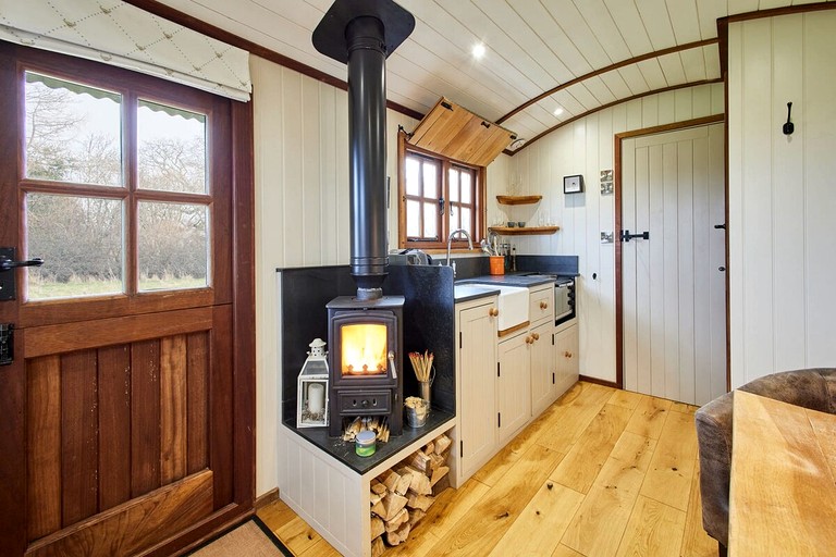 Tiny Houses (United Kingdom, --, Wales)