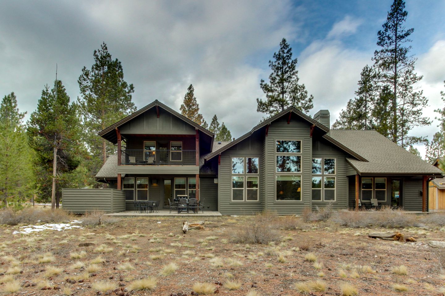 Cabins (Sunriver, Oregon, United States)