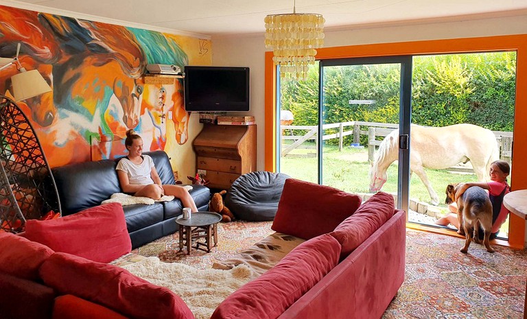 Comfortable Retreat on an Authentic Farm Stay in Takaka, New Zealand | Nature Lodges (Takaka, South Island, New Zealand)