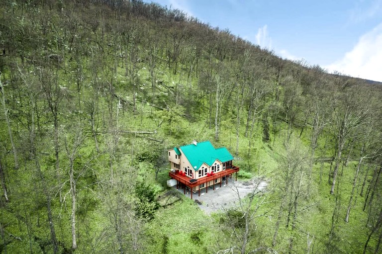 Cabins (United States of America, Berkeley Springs , West Virginia)