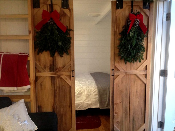 Tiny Houses (Fly Creek, New York, United States)