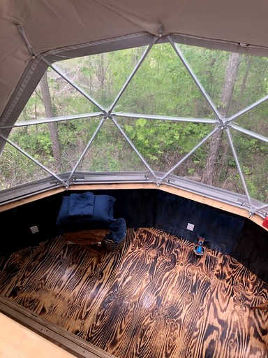 Domes (United States of America, Rogers, Kentucky)