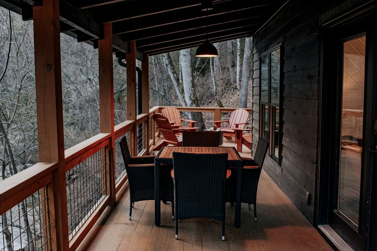 Cabins (United States of America, Epworth, Georgia)