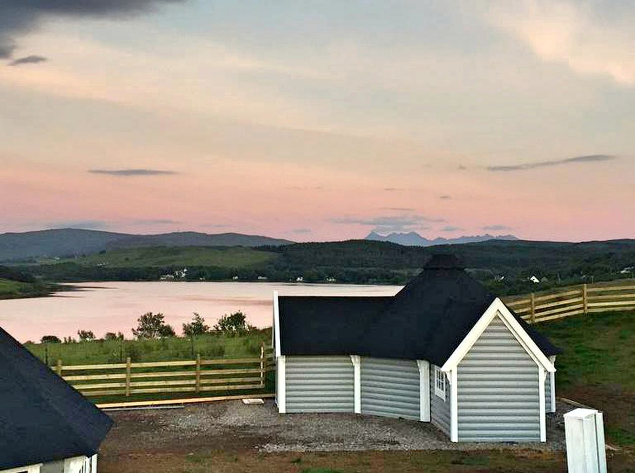Cabins (Skeabost, Scotland, United Kingdom)