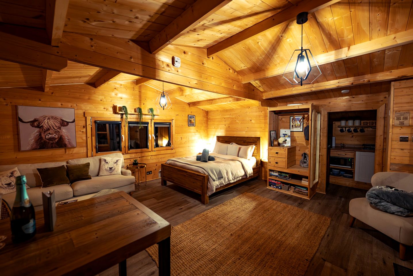 Idyllic Intimate Cabin with Jacuzzi Perfect for Couples Retreat in UK