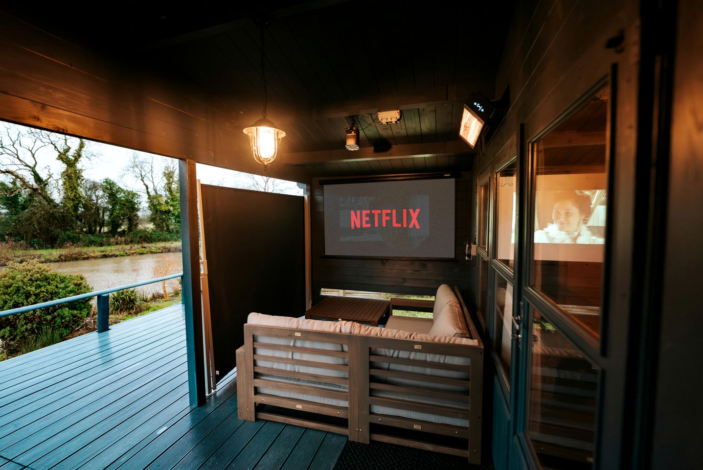 Idyllic Intimate Cabin with Jacuzzi Perfect for Couples Retreat in UK