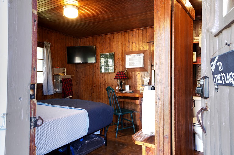 Cabins (United States of America, Cadillac, Michigan)
