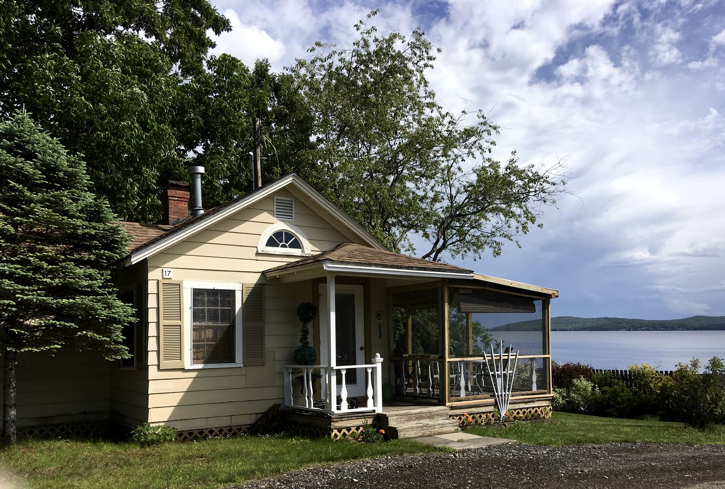 Cottages (Belfast, Maine, United States)