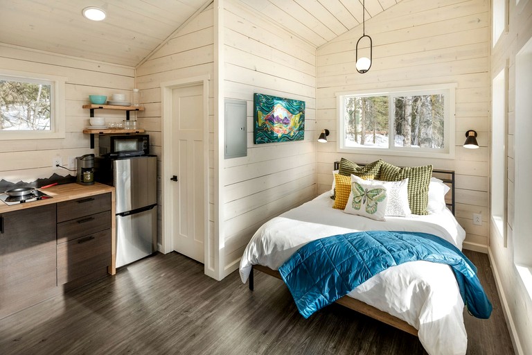 Cabins (United States of America, Anchorage, Alaska)